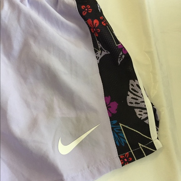 Girls Running Shorts Medium - Picture 2 of 5